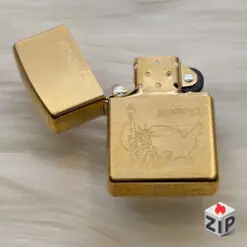 Bật lửa zippo tượng nữ thần tự do và bản đồ mỹ brass - 15 la mã chính hãng 252143085021073676037 ZipVN