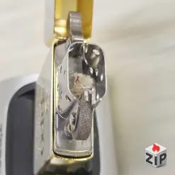 Alternative view of Zippo White Matte Deni Vàng Khắc Logo Vàng (Two-Tone Emblem) - Sản Xuất 1998