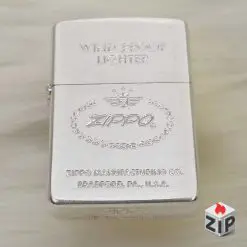 Zippo Lắc Kê Bạc Khắc Huy Hiệu Kỷ Niệm (Classic Crest) - Sản Xuất 1994