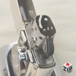 Alternative view of Zippo Time Đồng Hồ Cơ Khí Mặt Cam Đồng Lắc Kê Bạc Qua Sử Dụng - 2002