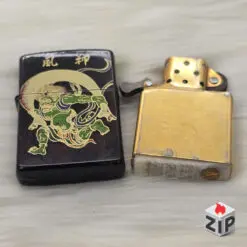 Alternative view of Zippo Khắc Thần Gió Fujin Sơn Mài Đen Bóng Qua Sử Dụng - 15 La Mã