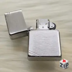 Alternative view of Zippo 230 Vintage Brushed Chrome Trơn Khắc Chéo - 2024