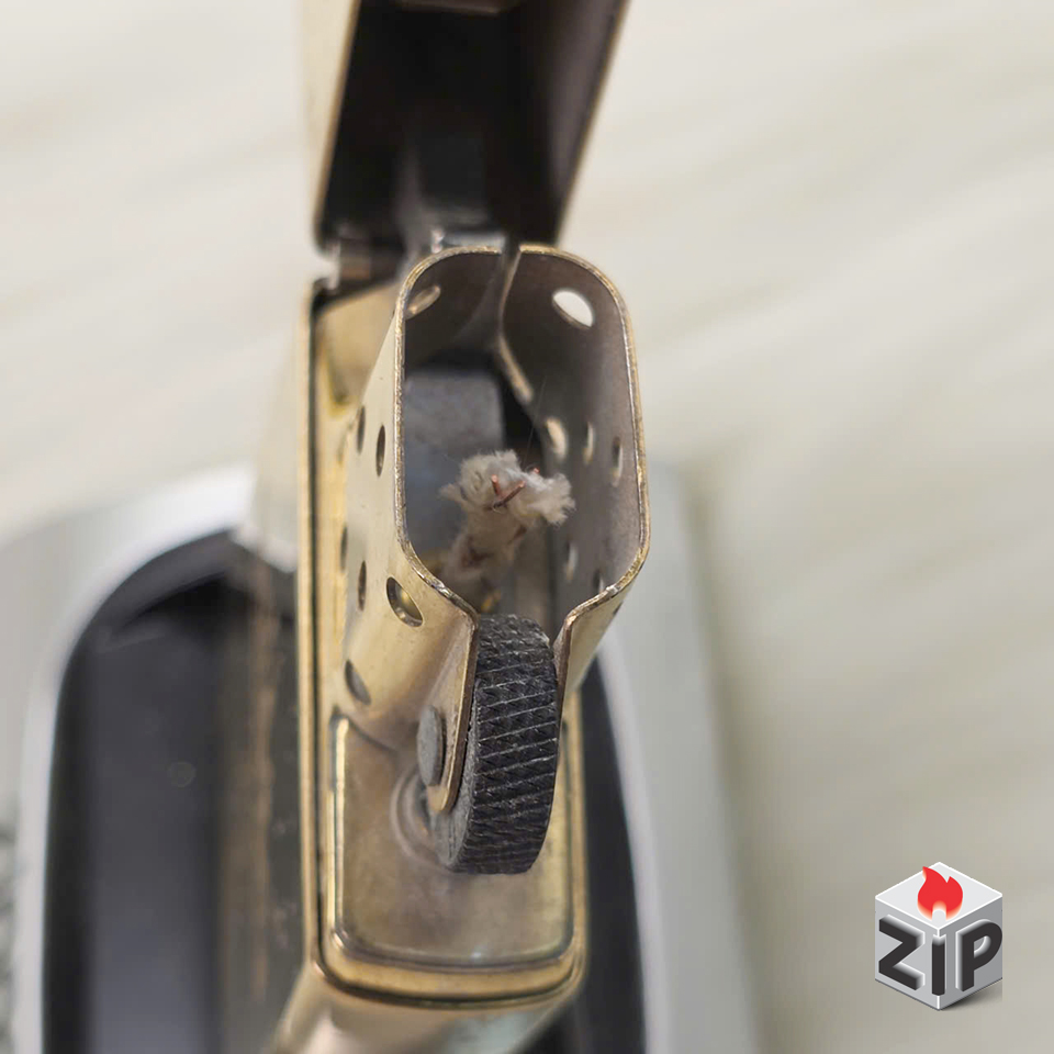 Zippo Chu Niên 1932-1989 Tàu Khu Trục U.S.S. Dahlgren Khắc 2 Mặt chính hãng Zippo Chu Niên 1932-1989 Tàu Khu Trục U.S.S. Dahlgren Khắc 2 Mặt - Ảnh 5