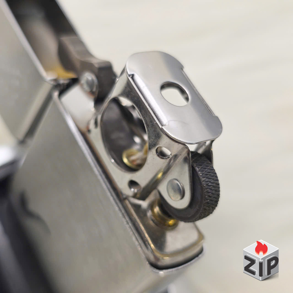 Zippo Pipe Chrome Xước Brushed Chrome Chuyên Dụng - 2024 chính hãng Zippo Pipe Chrome Xước Brushed Chrome Chuyên Dụng - 2024 - Ảnh 3