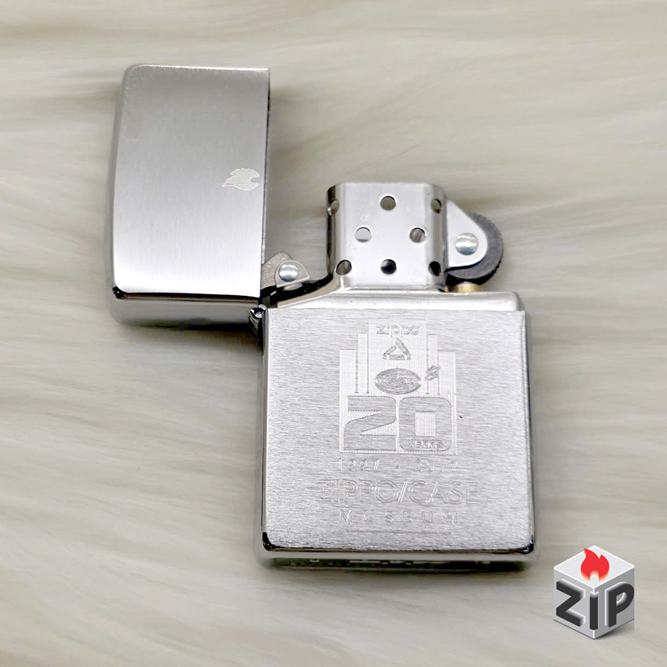 Bật lửa zippo/case museum 20th anniversary (mã số 115) chính hãng Bật lửa zippo/case museum 20th anniversary (mã số 115) - Ảnh 5