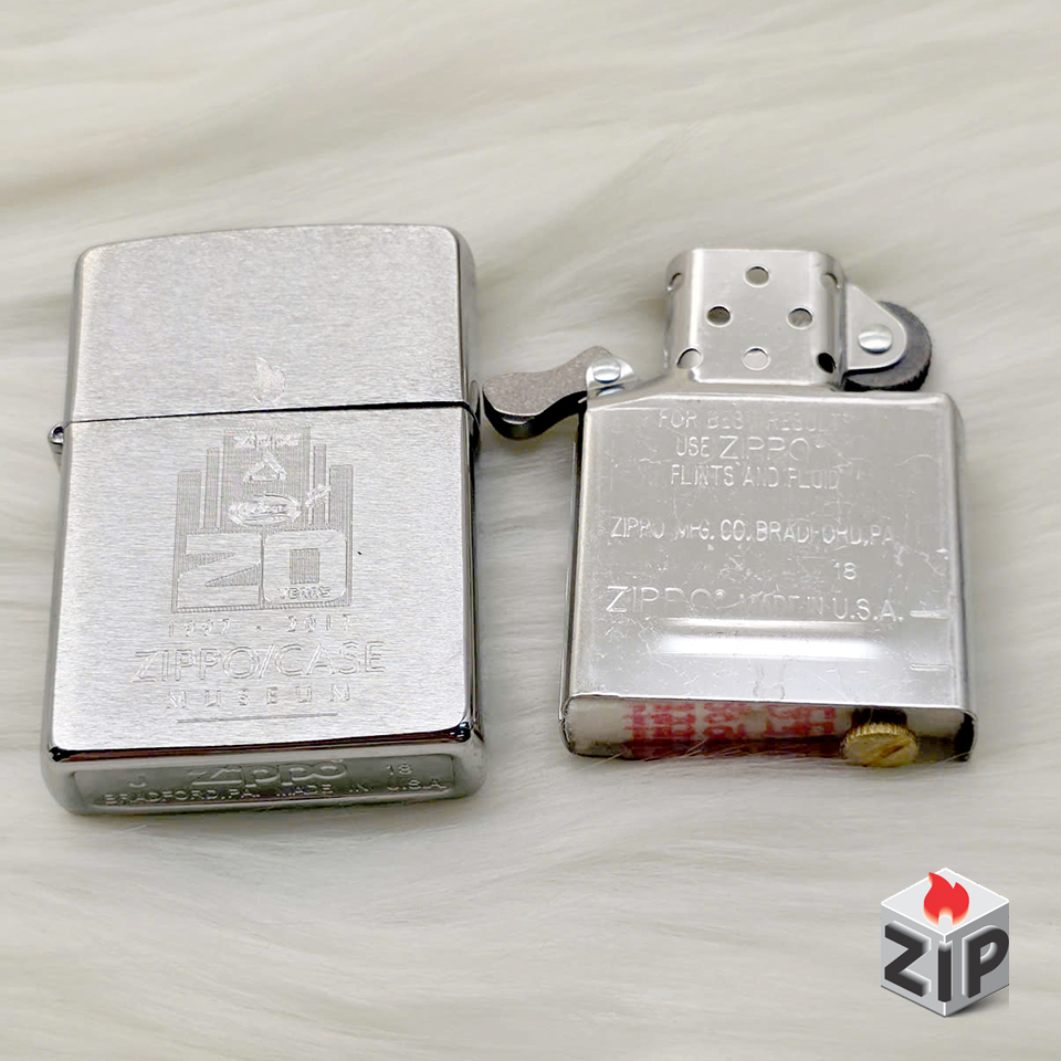 Bật lửa zippo/case museum 20th anniversary (mã số 115) chính hãng Bật lửa zippo/case museum 20th anniversary (mã số 115) - Ảnh 4