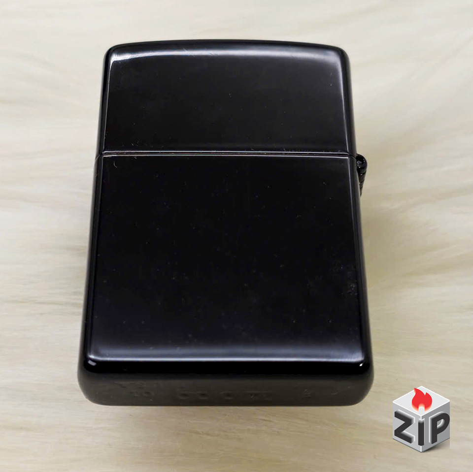 Zippo Rồng Vàng trên nền Đen Sơn Mài (Dragon Urushi) - Sản Xuất 2001 chính hãng Zippo Rồng Vàng trên nền Đen Sơn Mài (Dragon Urushi) - Sản Xuất 2001 - Ảnh 3