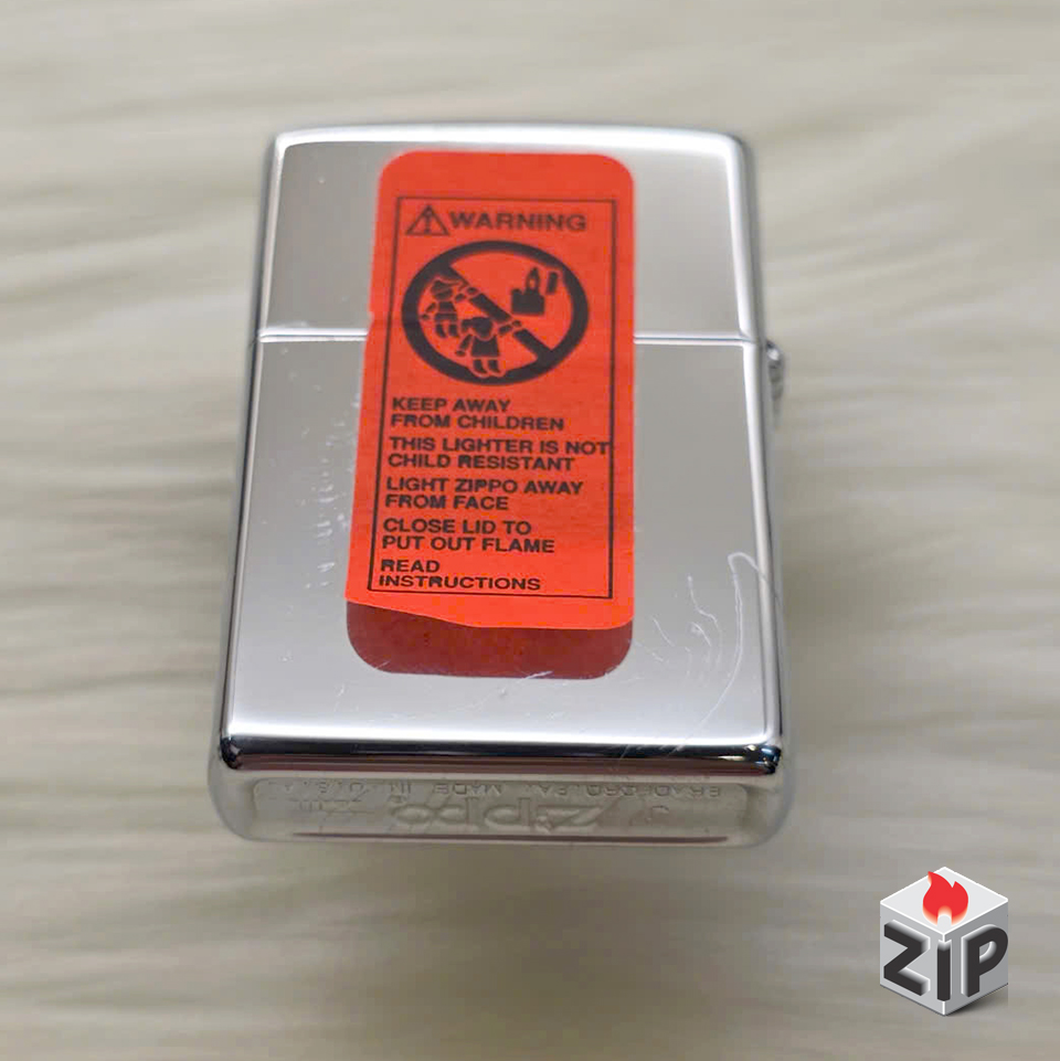 Zippo Khắc Logo Đại Học Hawaii HP - 13 La Mã chính hãng Zippo Khắc Logo Đại Học Hawaii HP - 13 La Mã - Ảnh 3
