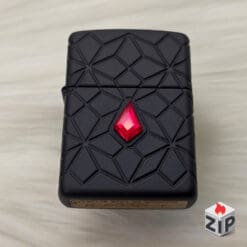 Alternative view of Zippo Armor Khắc 360° Kim Cương Đen Đính Đá Đỏ (Mã 46756) - Luxury