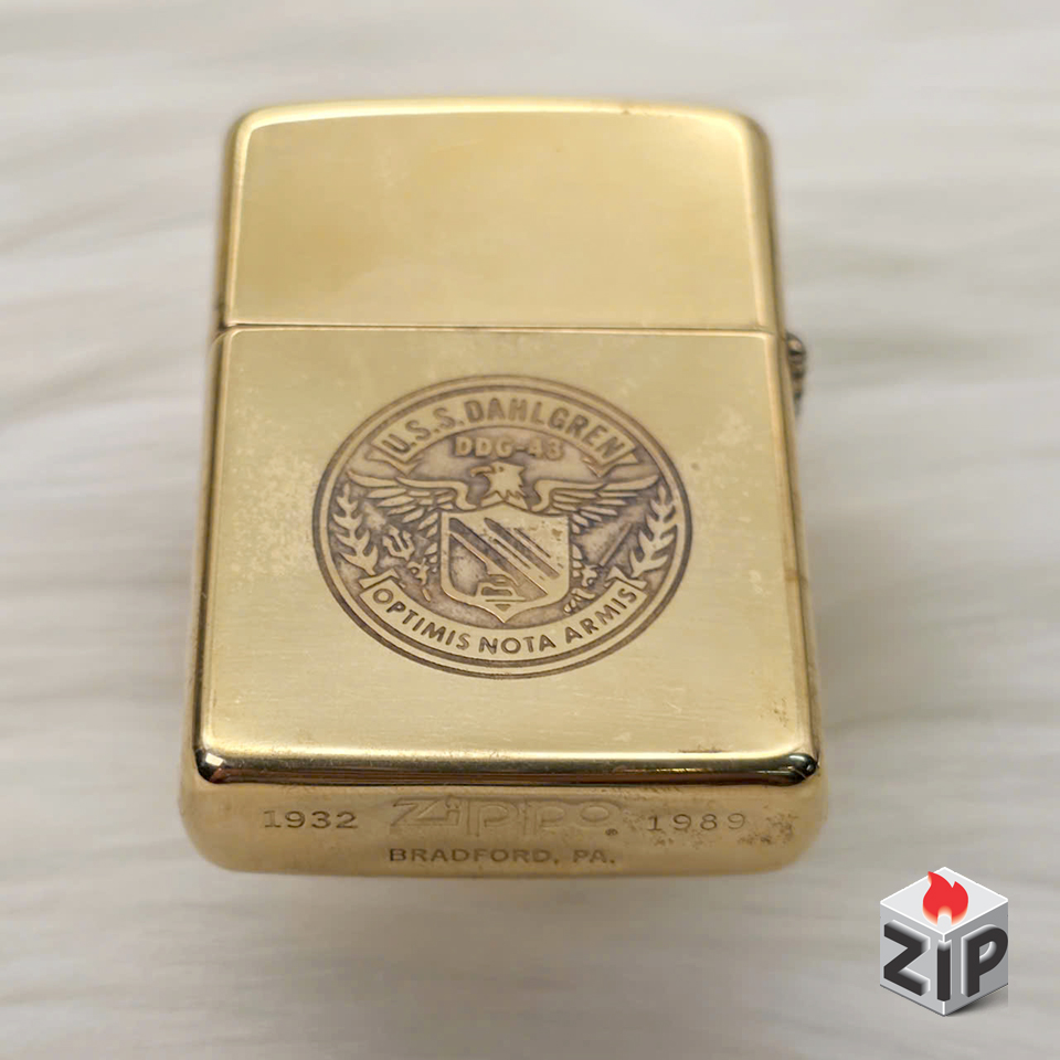 Zippo Chu Niên 1932-1989 Tàu Khu Trục U.S.S. Dahlgren Khắc 2 Mặt chính hãng Zippo Chu Niên 1932-1989 Tàu Khu Trục U.S.S. Dahlgren Khắc 2 Mặt