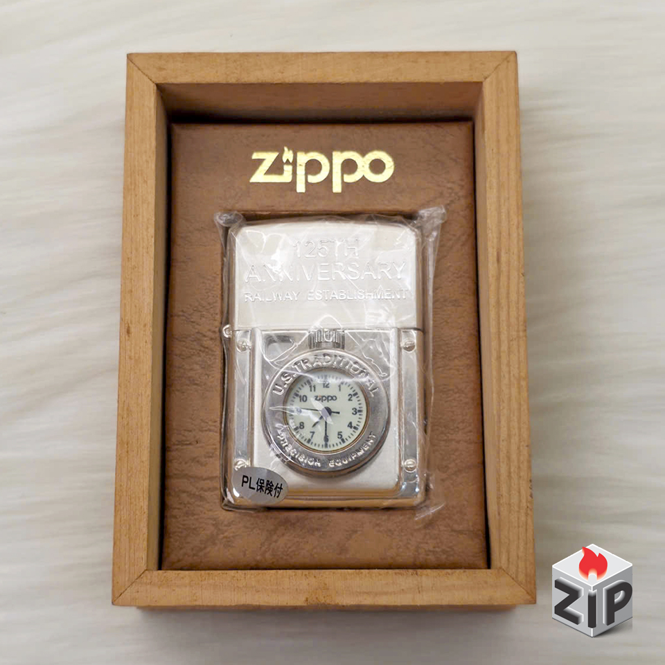 Zippo Time Đồng Hồ Cơ Khí Kỷ Niệm 125 Năm Đường Sắt Nhật Lắc Kê Bạc Dạ Quang - 13 La Mã chính hãng Zippo Time Đồng Hồ Cơ Khí Kỷ Niệm 125 Năm Đường Sắt Nhật Lắc Kê Bạc Dạ Quang - 13 La Mã