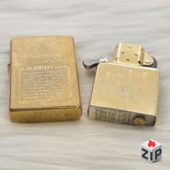 Alternative view of Zippo Khắc Slogan Bảo Hành Đồng Khối - 12 La Mã