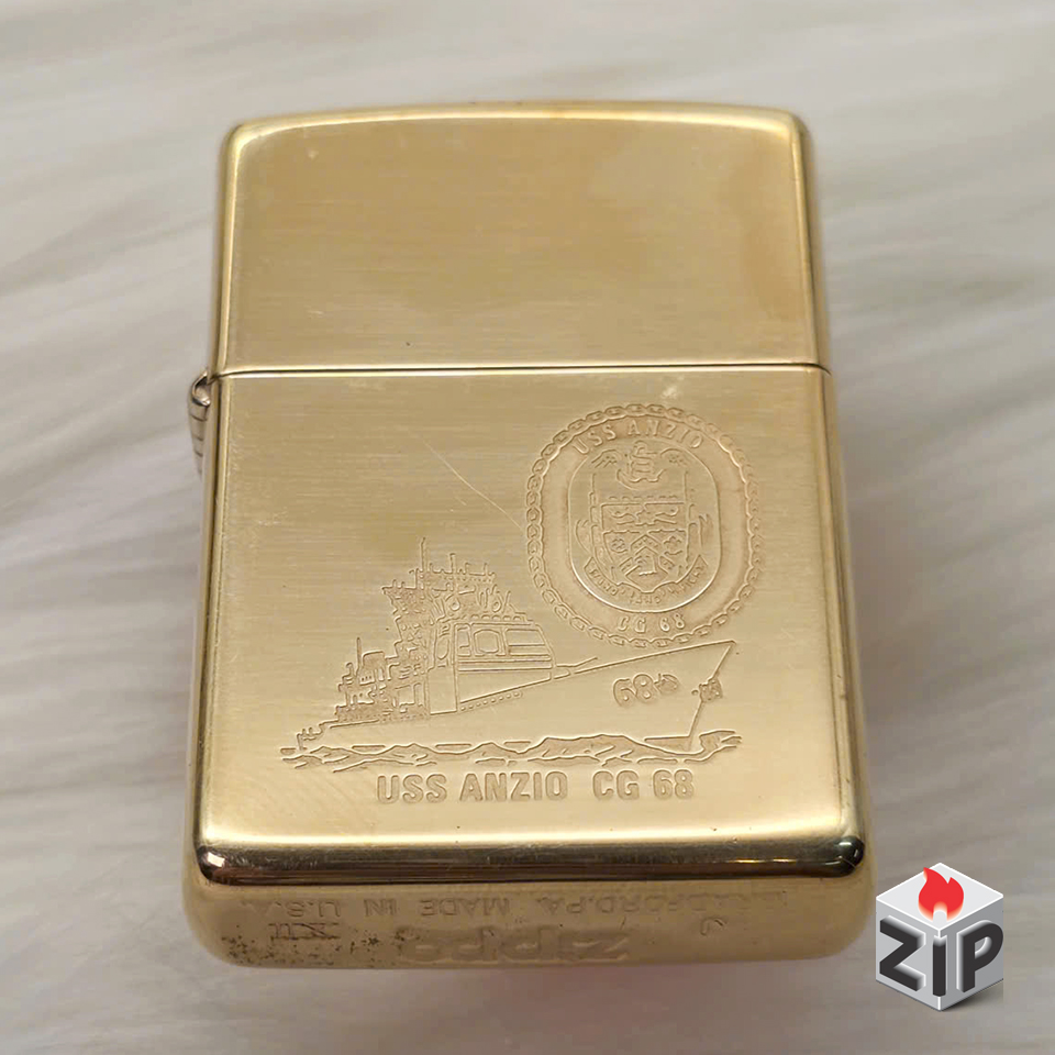 Zippo Tàu Tuần Dương U.S.S. Anzio Đồng Khối Nguyên Tem - 12 La Mã chính hãng Zippo Tàu Tuần Dương U.S.S. Anzio Đồng Khối Nguyên Tem - 12 La Mã